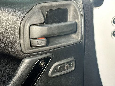 Used 2014 Jeep Wrangler Unlimited Sahara image 17