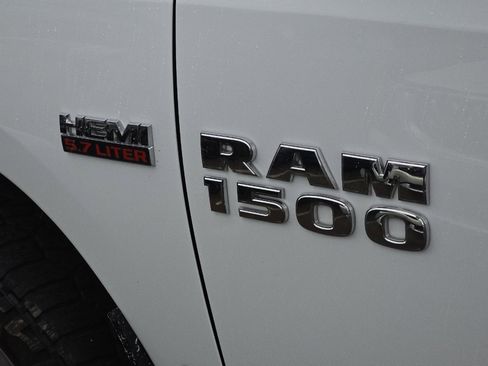Used 2017 RAM 1500 Classic SLT w/ SLT Plus D←cor Group image 26