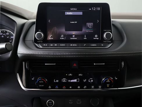 Used 2021 Nissan Rogue SL image 14