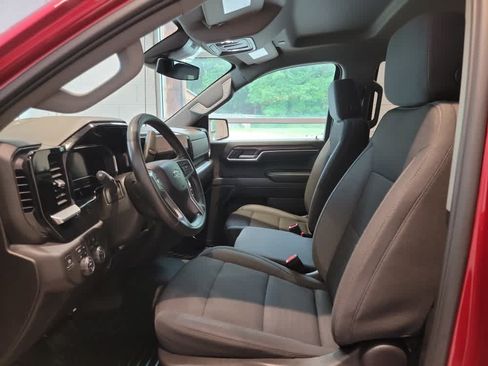 Used 2024 Chevrolet Silverado 1500 RST w/ Z71 Off-Road Package AWD/4WD image 13
