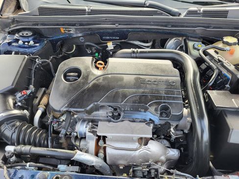 Used 2020 Chevrolet Malibu LT image 24