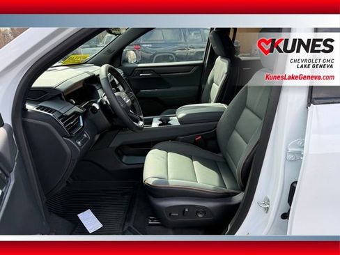 New 2026 GMC Acadia AT4 w/ Luxury Package AWD/4WD image 13