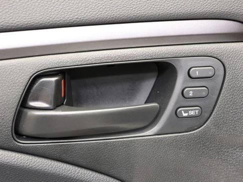 Used 2025 Honda Passport EX-L image 32