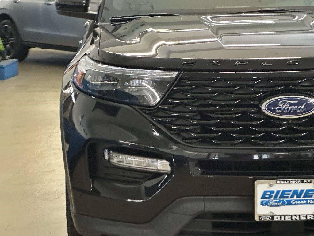 Used 2024 Ford Explorer ST-Line w/ Class IV Trailer Tow Package AWD/4WD image 13