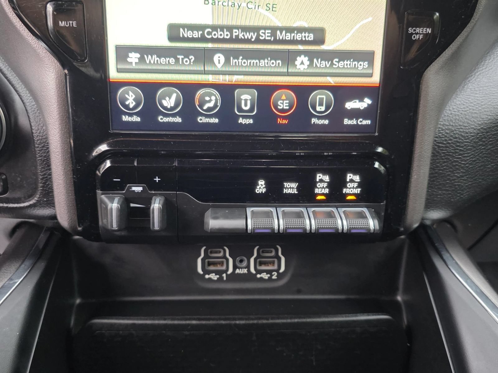 Used 2020 RAM 1500 Laramie w/ Sport Appearance Package AWD/4WD image 15