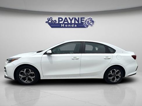 Used 2019 Kia Forte LXS FWD image 4