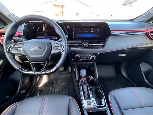 Used 2024 Chevrolet TrailBlazer RS w/ Driver Confidence Package image 13