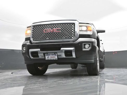 Used 2015 GMC Sierra 2500 Denali image 35