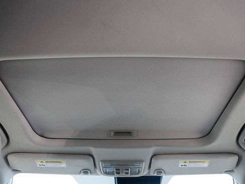 Used 2019 Honda Civic Touring image 24