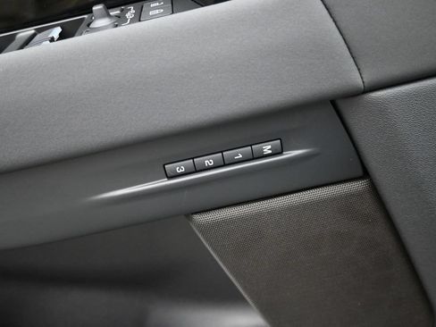 New 2026 Land Rover Range Rover Evoque S AWD/4WD image 22