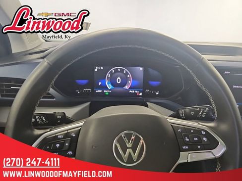 Used 2022 Volkswagen Taos SE AWD/4WD image 24