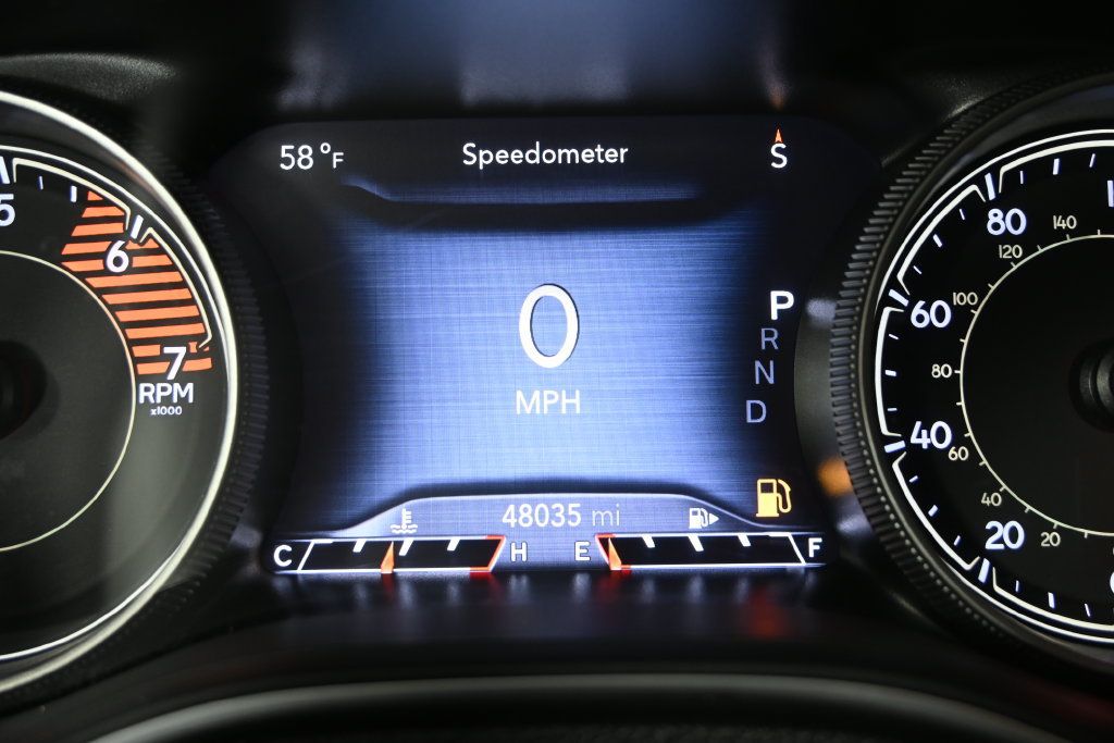 Used 2019 Jeep Cherokee Trailhawk AWD/4WD image 26