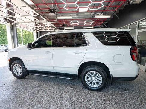 Used 2022 Chevrolet Tahoe LT AWD/4WD image 2