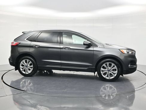 Used 2020 Ford Edge Titanium AWD/4WD image 4