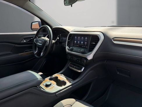 Certified 2023 GMC Acadia SLE FWD image 16