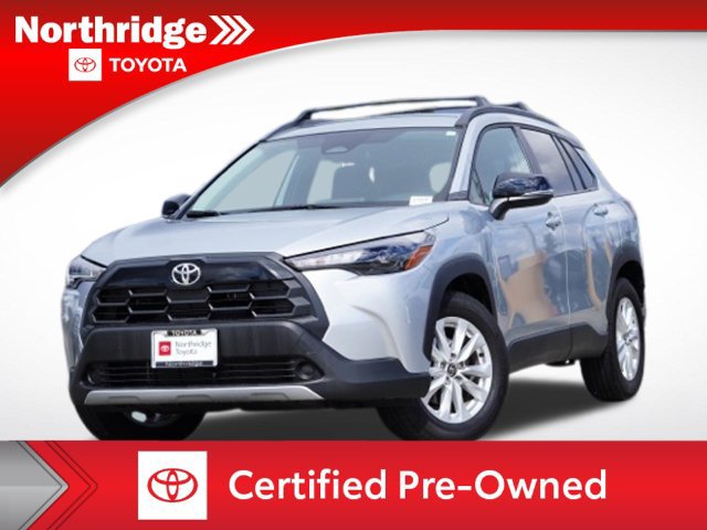 Certified 2026 Toyota Corolla Cross LE FWD image 1