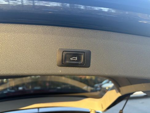 Used 2013 Audi Q5 3.0T Prestige image 14