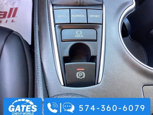 Used 2022 Toyota Camry XLE image 29