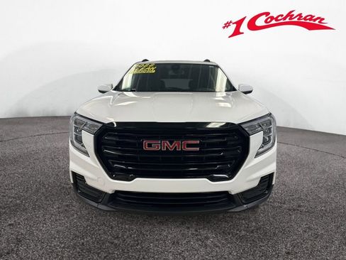 Certified 2022 GMC Terrain SLE w/ Driver Convenience Package image 33