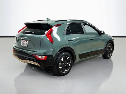 Certified 2025 Kia Niro Wind FWD image 7