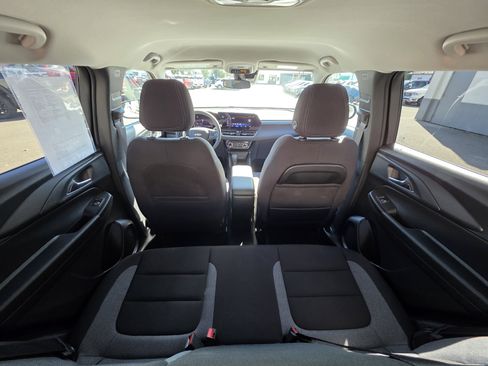 Used 2025 Chevrolet TrailBlazer LT image 26