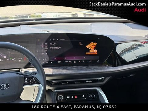 Used 2025 Audi Q5 Premium w/ Convenience Package AWD/4WD image 9