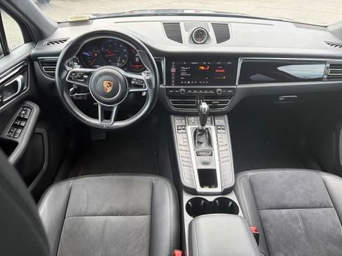 Used 2021 Porsche Macan AWD/4WD image 23