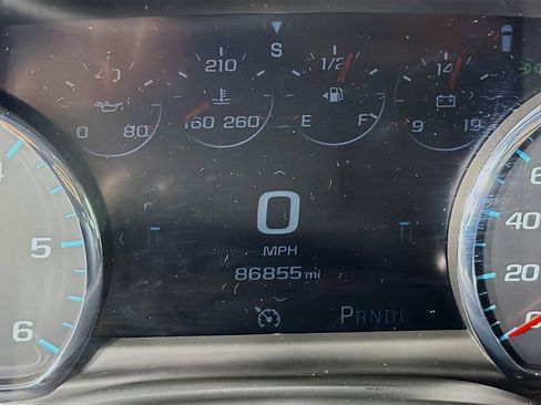 Used 2019 Chevrolet Tahoe Premier AWD/4WD image 14