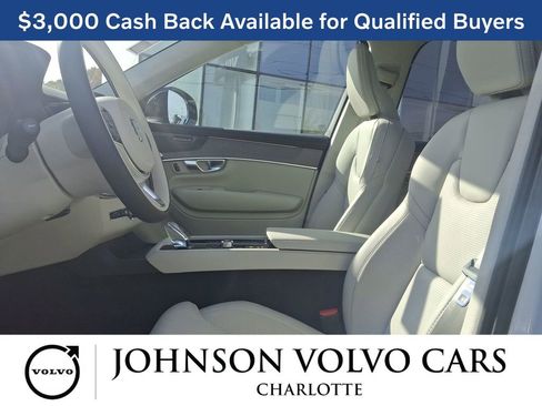 New 2026 Volvo XC90 B6 Ultra w/ Lounge Package image 6