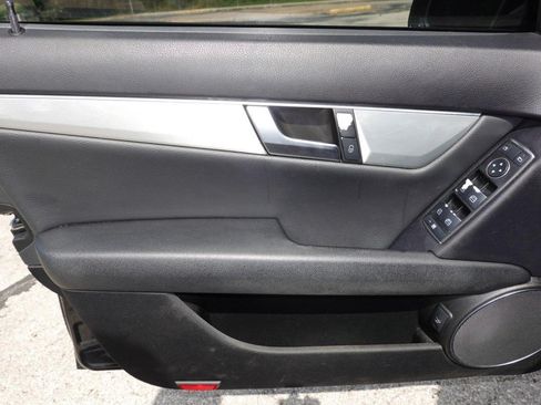 Used 2014 Mercedes-Benz C 250 Sedan image 18