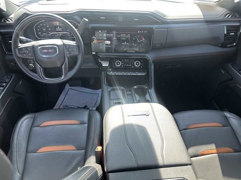 Used 2024 GMC Sierra 2500 AT4 w/ AT4 Premium Plus Package image 11