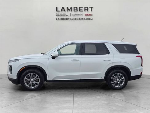 Used 2021 Hyundai Palisade SE image 1