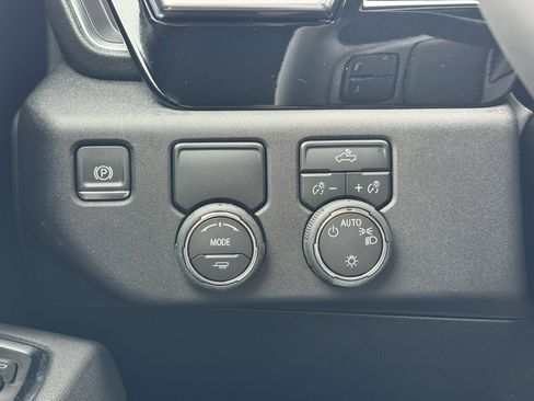 New 2026 Chevrolet Silverado 1500 LT image 26