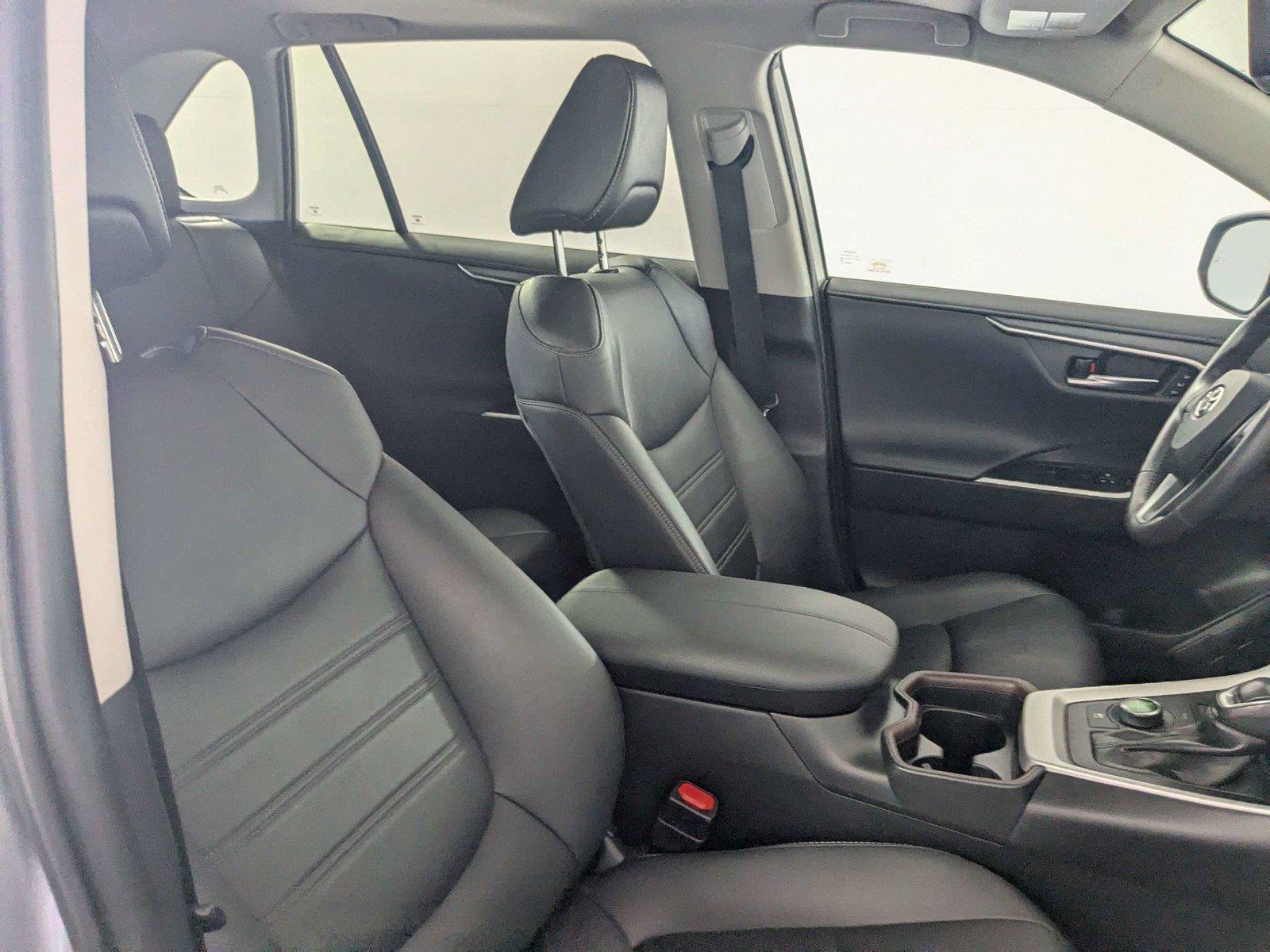 Used 2021 Toyota RAV4 Limited AWD/4WD image 35