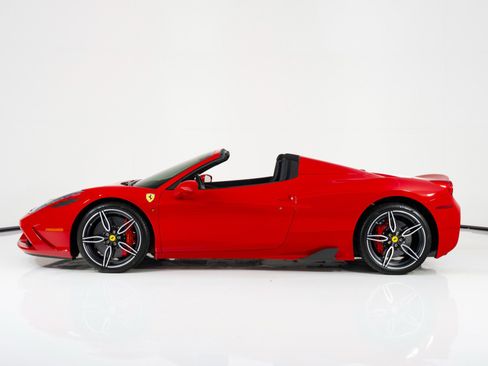 Used 2015 Ferrari 458 Speciale A image 10