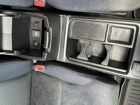 Used 2015 Honda CR-V LX image 18