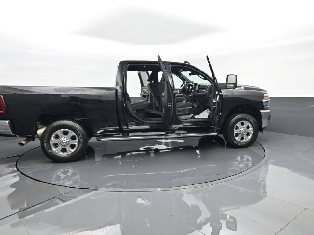 Used 2025 RAM 2500 Big Horn AWD/4WD image 26