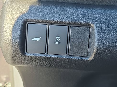 Used 2025 Honda Pilot Touring image 24