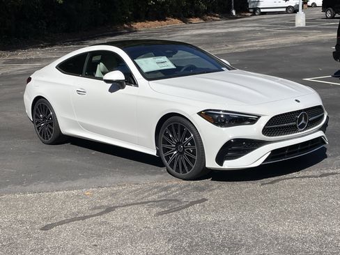 New 2026 Mercedes-Benz CLE 300 4MATIC Coupe image 4
