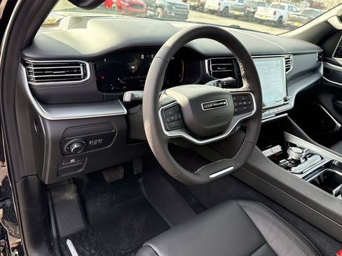 New 2026 Jeep Grand Wagoneer L Limited image 8