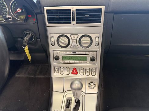 Used 2005 Chrysler Crossfire Limited RWD image 22