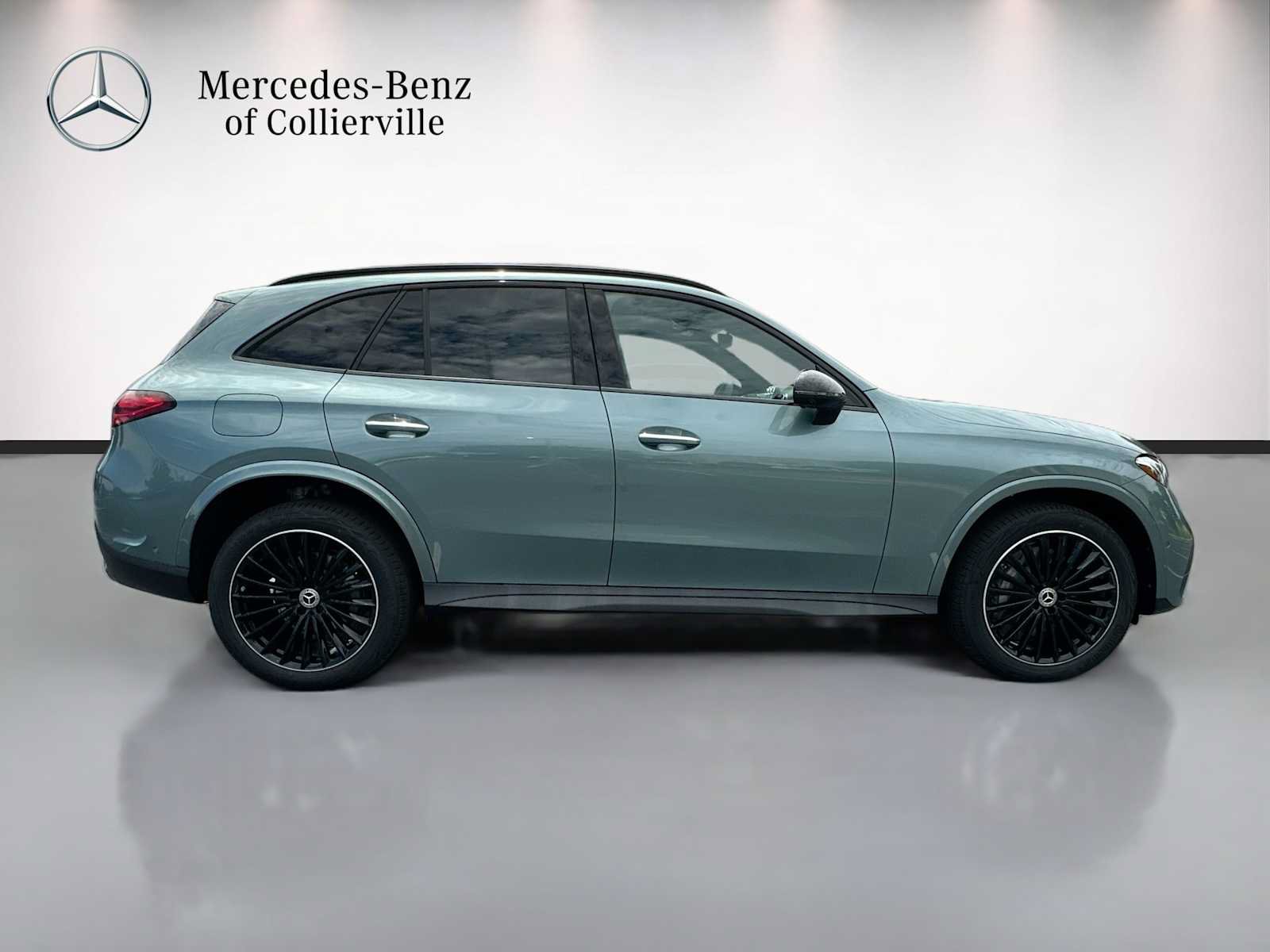 Used 2026 Mercedes-Benz GLC 300 image 4