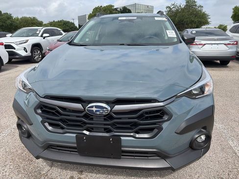 Used 2024 Subaru Crosstrek 2.0i Premium image 2