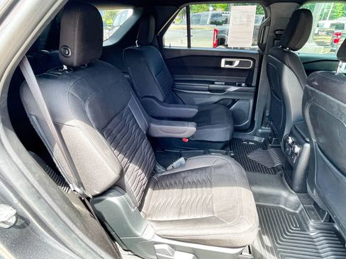 Used 2020 Ford Explorer XLT AWD/4WD image 13