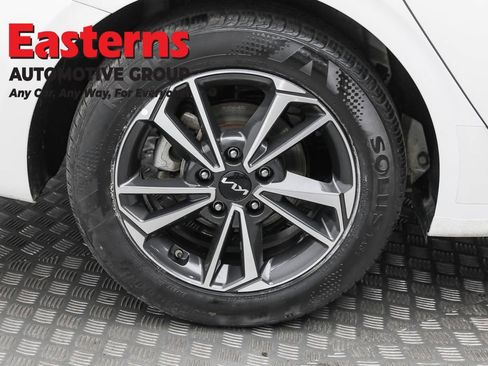 Used 2024 Kia Forte LXS image 30