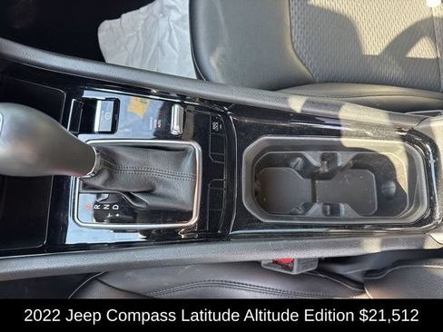 Used 2022 Jeep Compass Latitude w/ Convenience Group AWD/4WD image 22