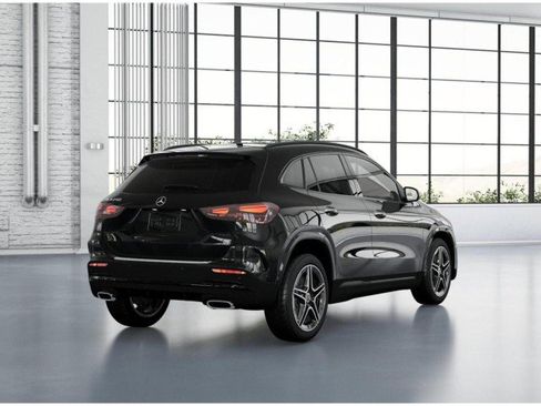 Certified 2024 Mercedes-Benz GLA 250 image 33