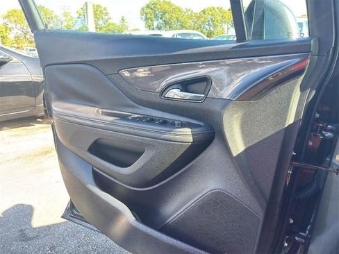 Used 2018 Buick Encore Preferred image 13