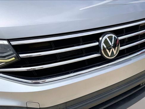 Used 2022 Volkswagen Tiguan SE FWD image 27