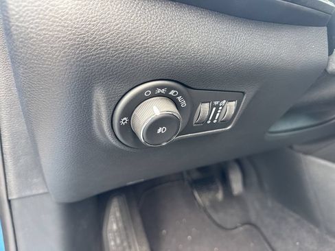 New 2026 Jeep Compass Latitude AWD/4WD image 11